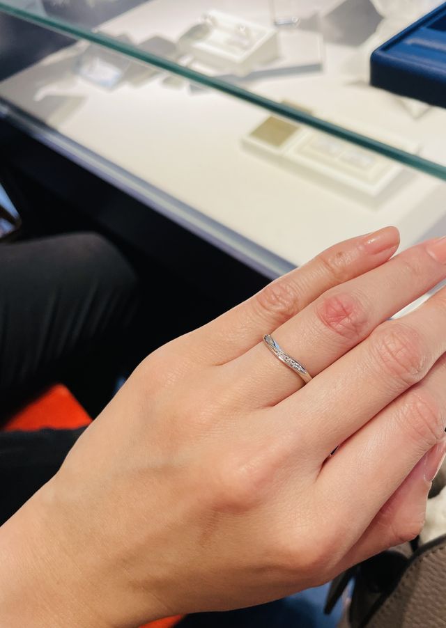 細くてウェーブが美しい！