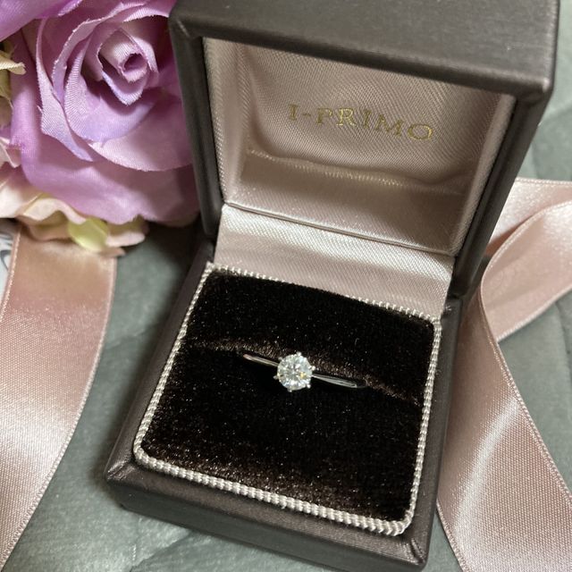 ダイヤモンドのカットが綺麗です。