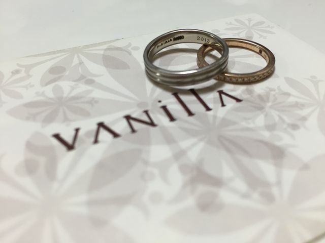 裏に結婚記念日を彫ってイニシャル入れて&hellip;♡