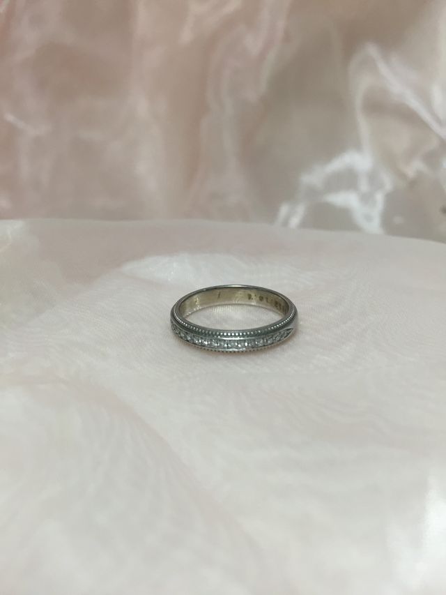 四年間使用していますが、石落ちはまだありません