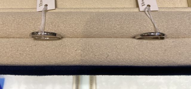 左が男性用、右が女性用