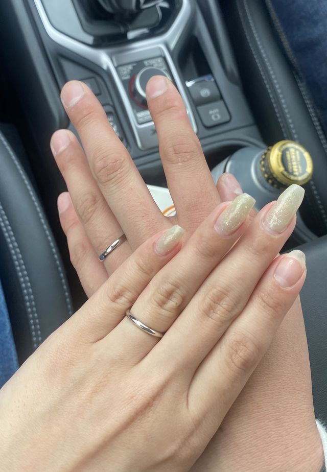 シンプルなデザインで日常的に付けやすく家事の邪魔もしません。