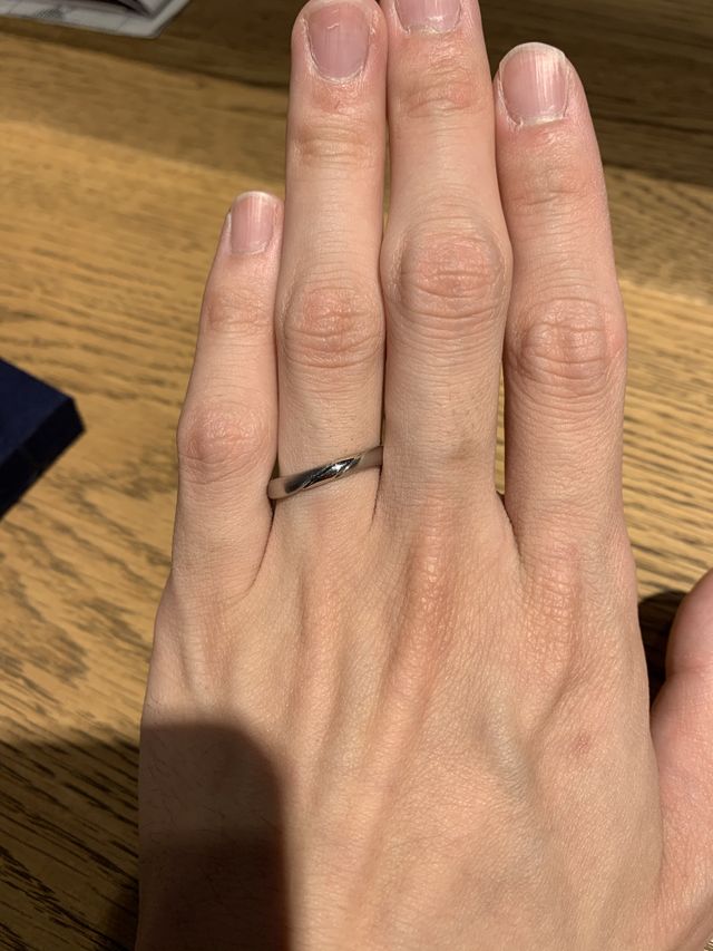 結婚指輪（男性試着）