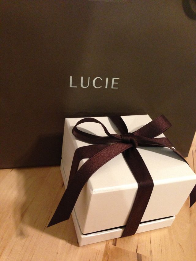 LUCIE 結婚指輪(パッケージ)
