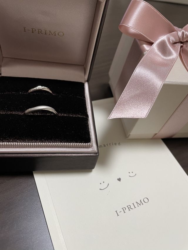 指輪のデザインが分かりやすいように撮りました✩.*˚