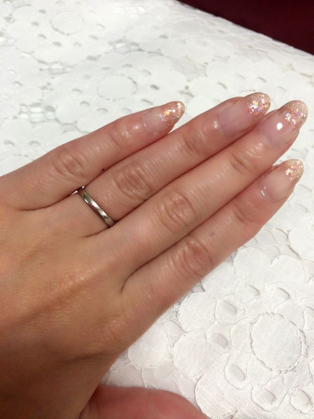 重ね付けしやすいようストレートラインをタイプを選びました。