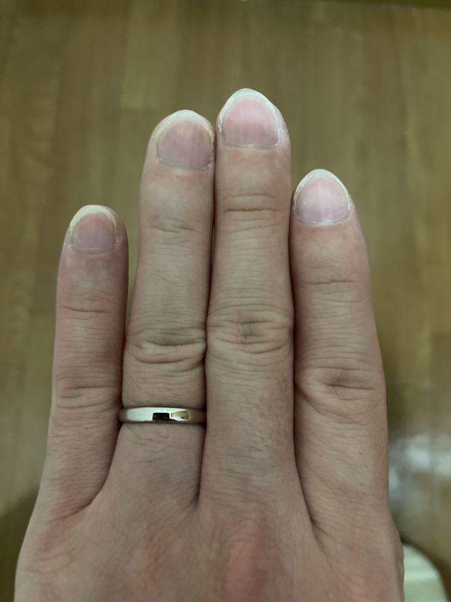 指にフィットして、着用時でも違和感なく、非常によいです。