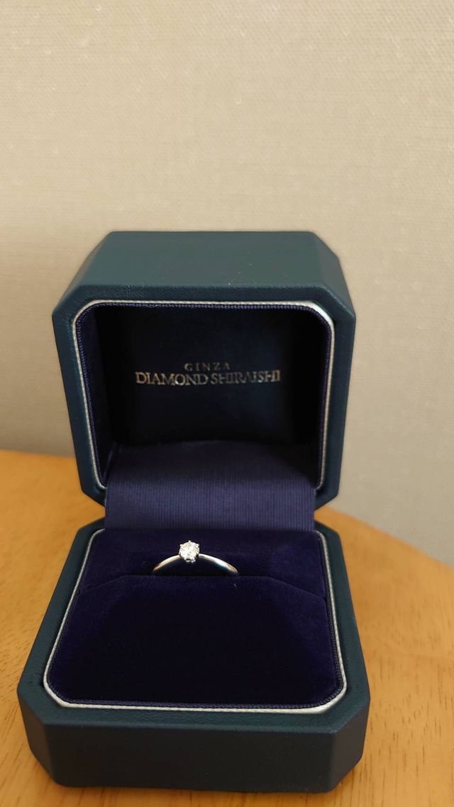 スマイリングチェリー。ダイヤモンドは0.193カラット。