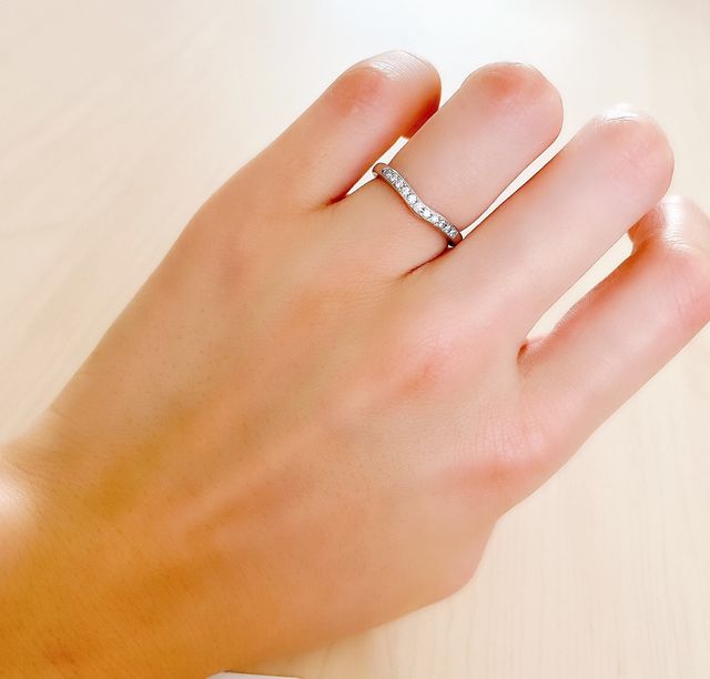 シンプルながらもキラキラして可愛い！