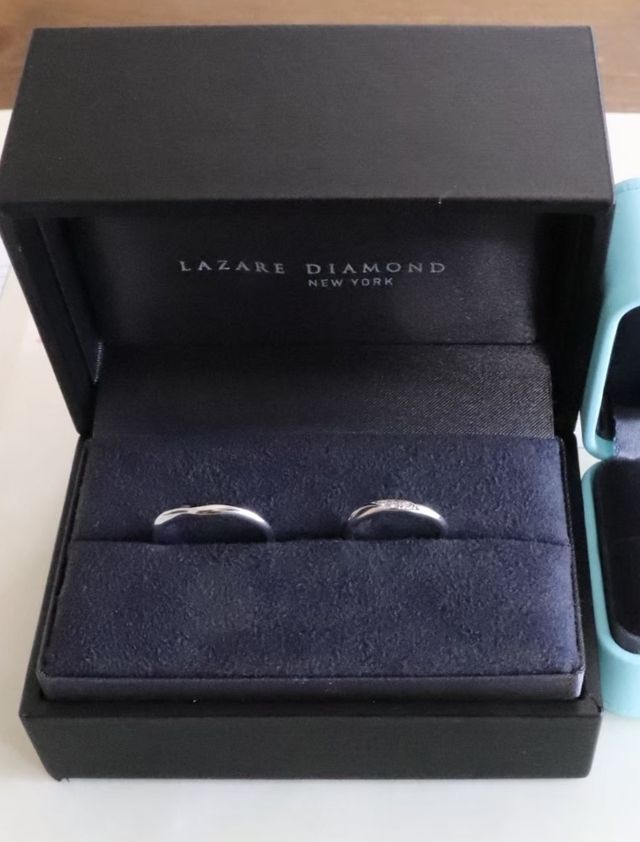 指輪ケースは高級感があり、自宅にそのまま飾っています。