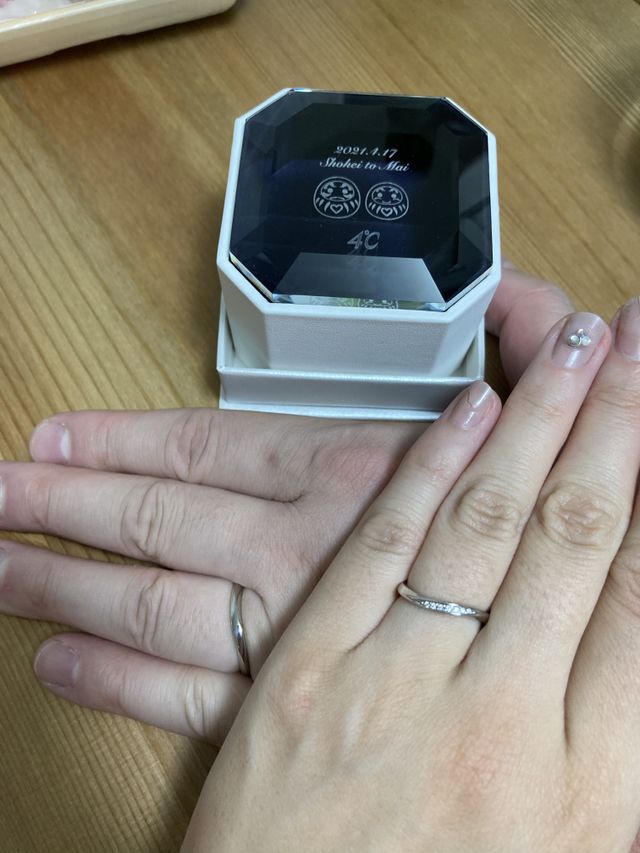 大安の日限定のダルマ柄のオリジナルケース