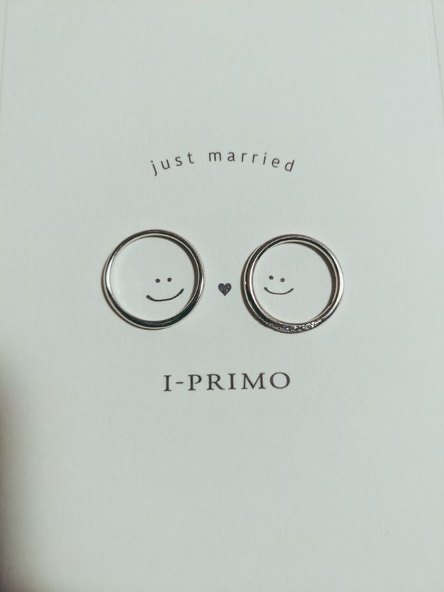 違う商品同士ですがペアに見えるようなデザインにしました