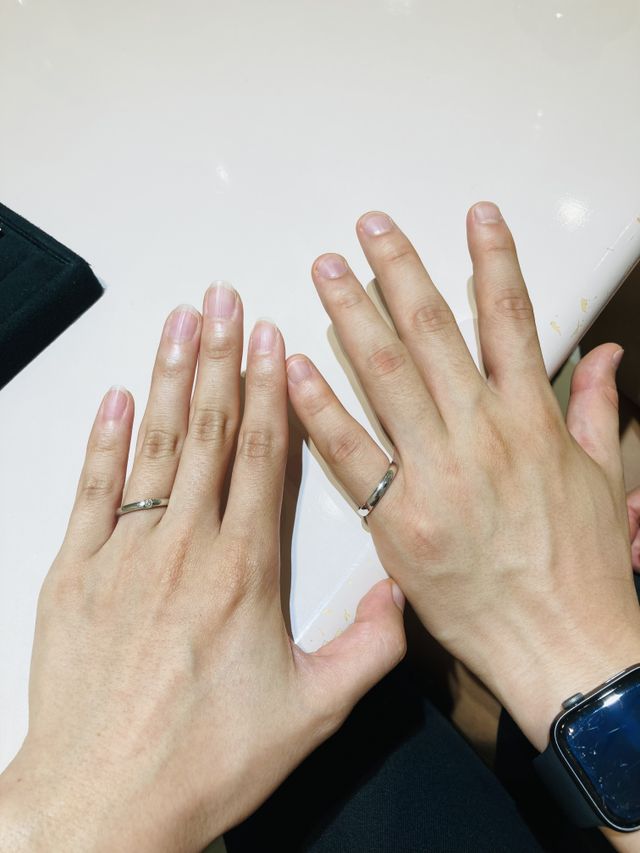 デザインもシンプルで、つけ心地もとても良かったです。