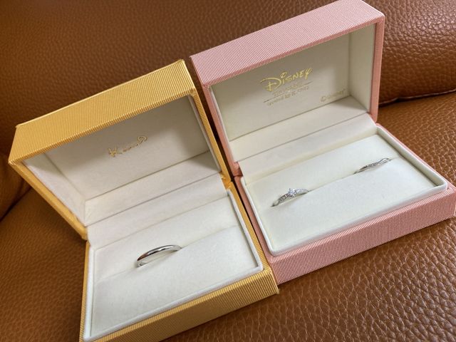 それぞれに好みの指輪を選ぶことができました。