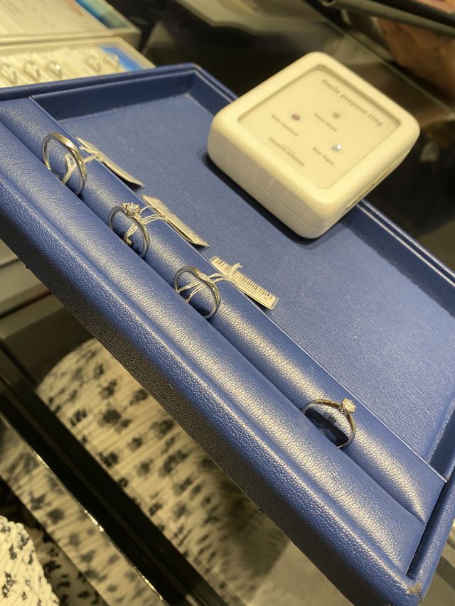 婚約指輪、結婚指輪の両方を購入しました。