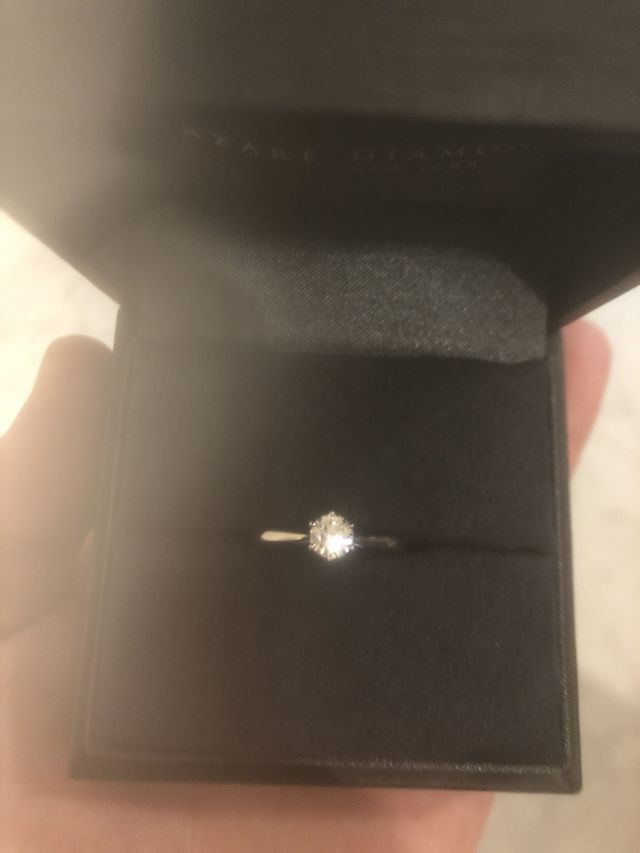 ラザールダイヤモンドのレヴァランスです。