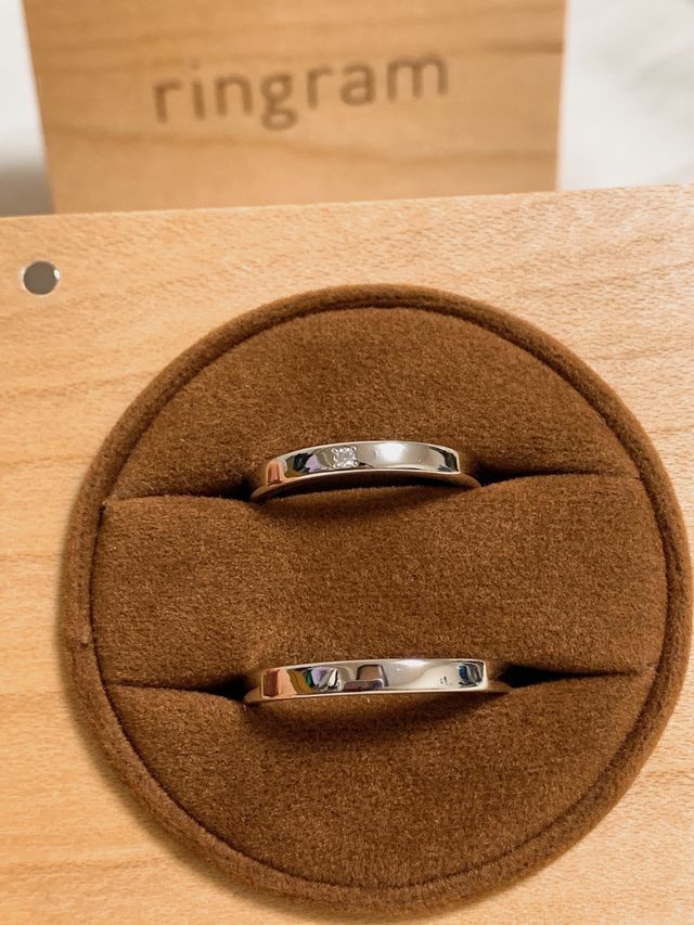 リングケースも木彫のものでかわいいです