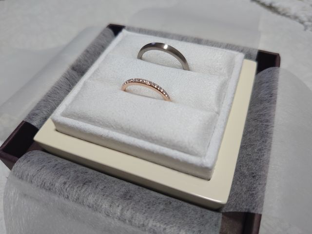 彼との結婚指輪(どちらもコロル)