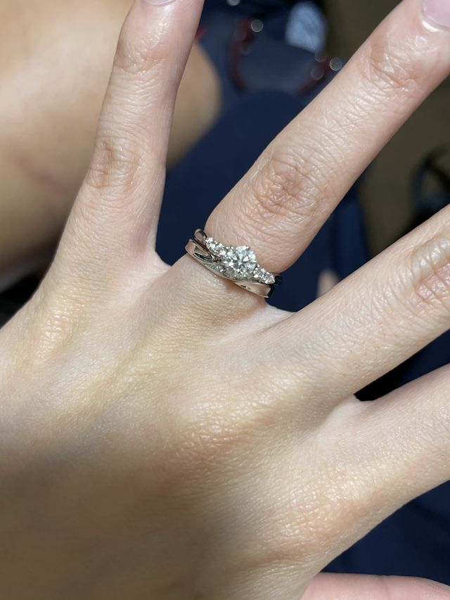 婚約指輪と結婚指輪が届いたのでつけてみました♡