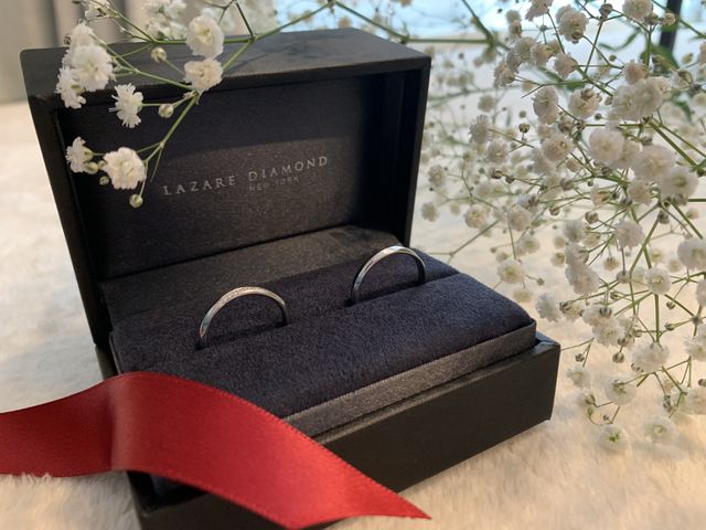 箱のカッコよさと上品な雰囲気を活かすように写真を撮りました。