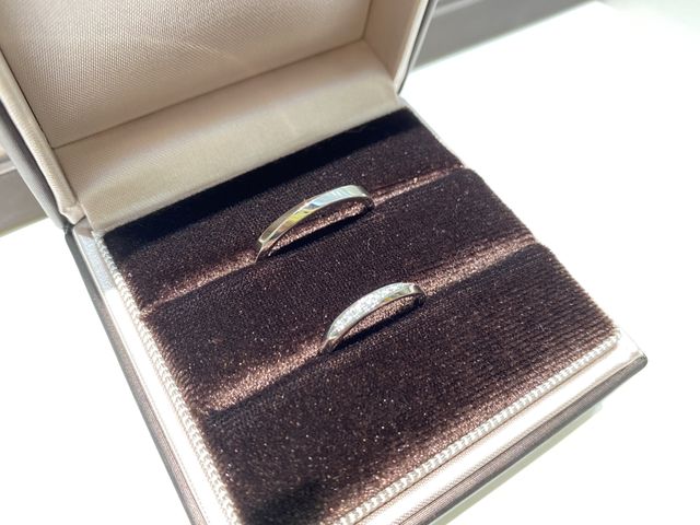 仕上がった結婚指輪