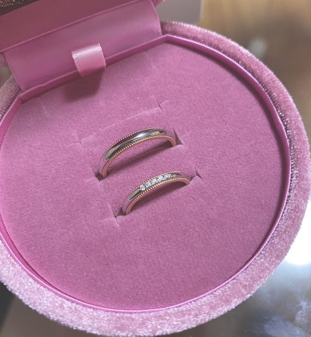 プラチナとピンクゴールドを組み合わせた指輪です♡＊*
