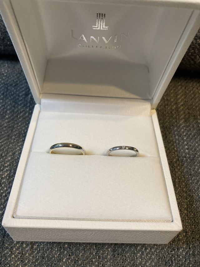 ペアではないが、お互い同じブランドで気に入ったものを購入。