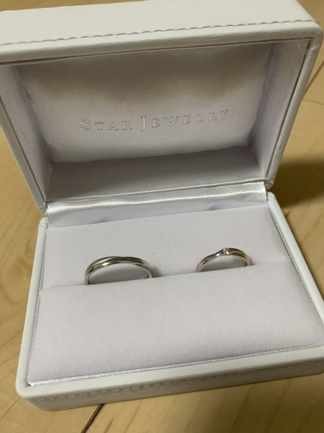 ウェーブデザインが他にはない感じで気に入りました。