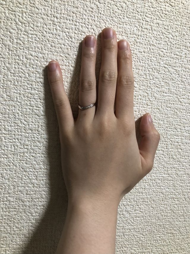 形がVの字になっています。個性的で可愛いです。