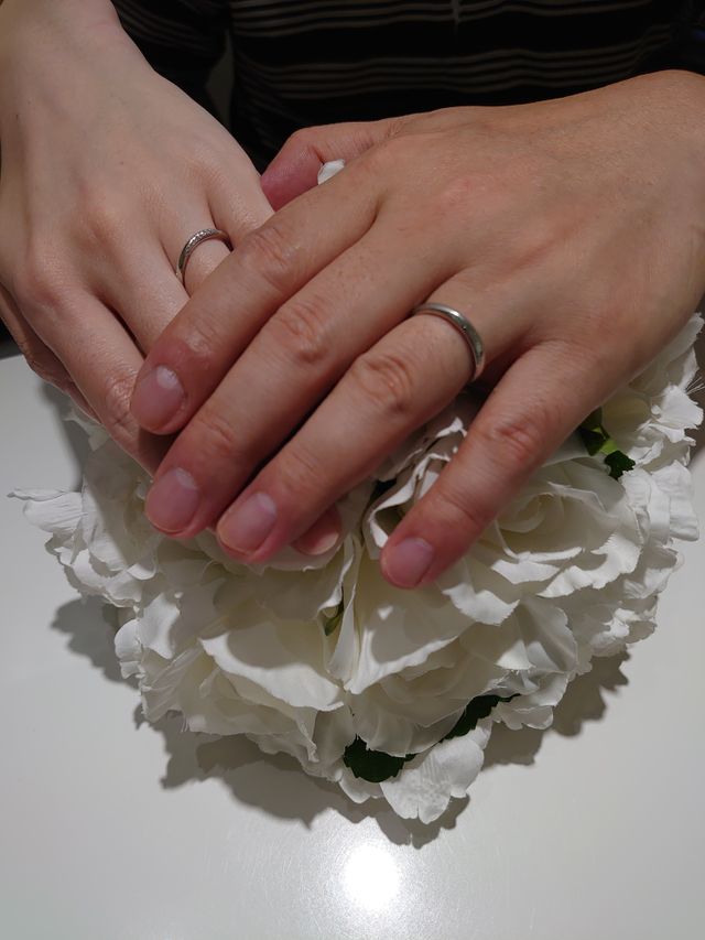 こちらが購入した結婚指輪です