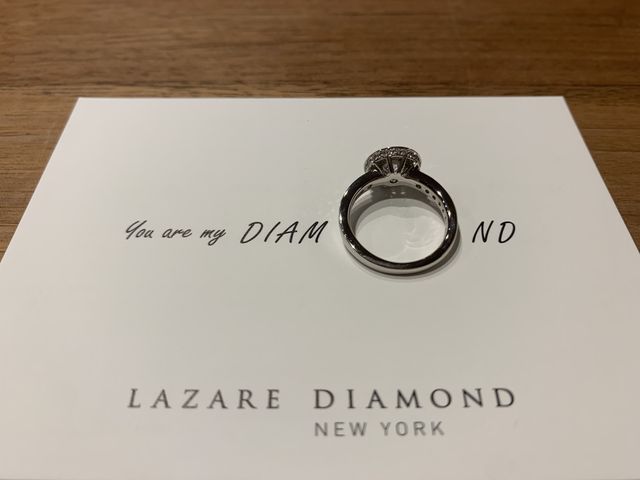 見事に生まれ変わった結婚10周年ダイヤモンドリングです。