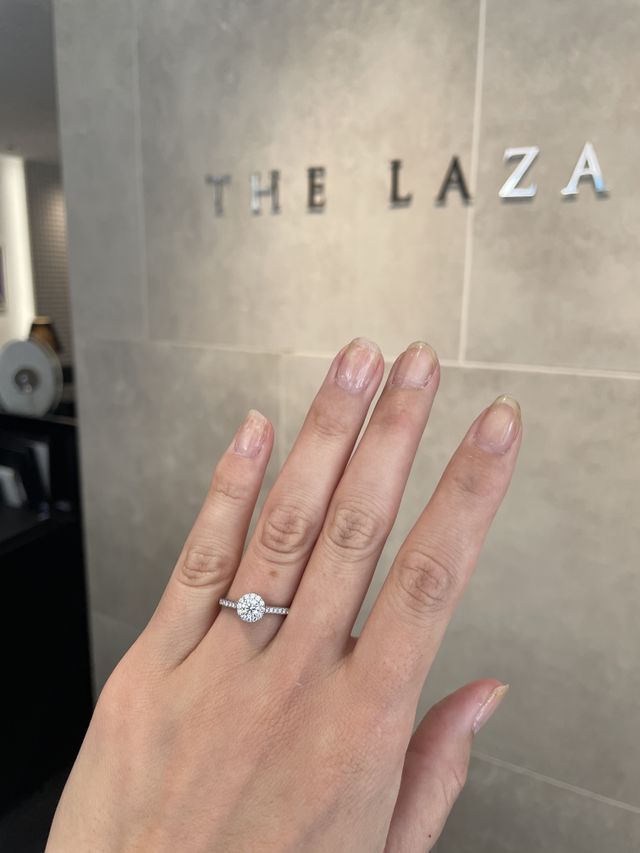 購入時に付けて写真を撮りました