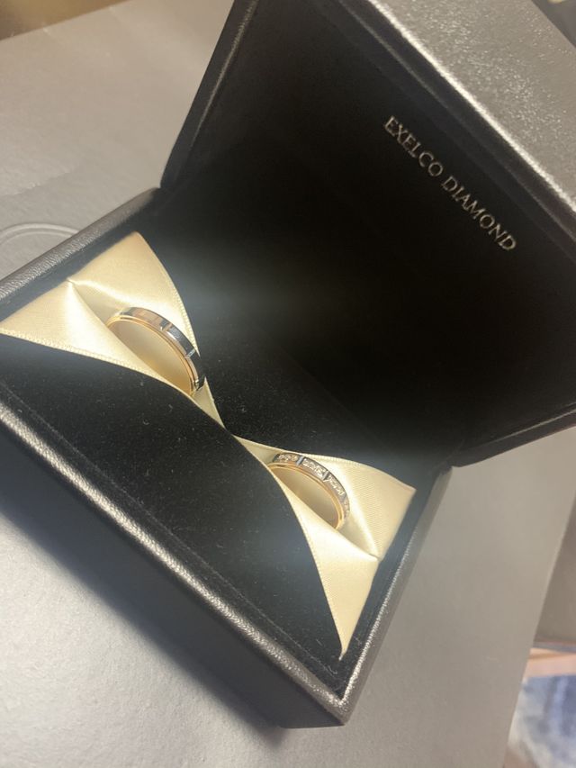 同じデザインで購入しました。
とても気に入っています。