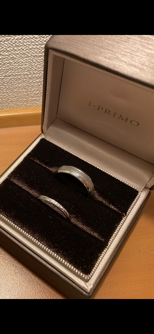 ペアではなく、お互いが気に入ったデザインを選びました！