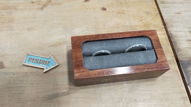 完成したときの写真。写真用にFINISHプレートもあります。