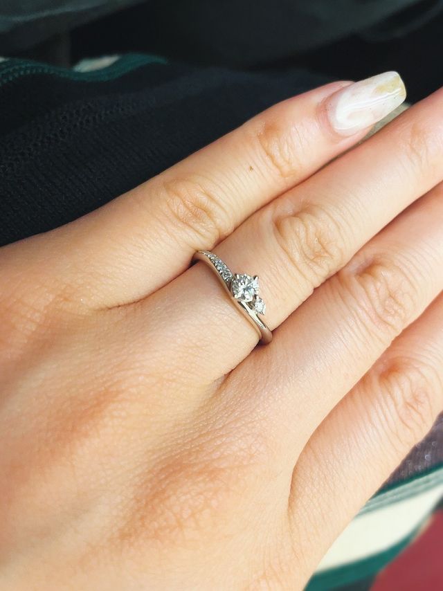 妻に似合っていて価格見た目最高でした。