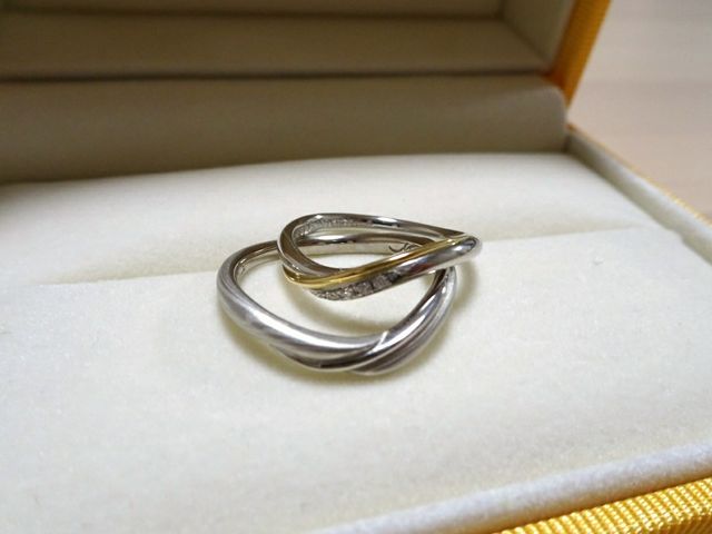 指輪正面アップ