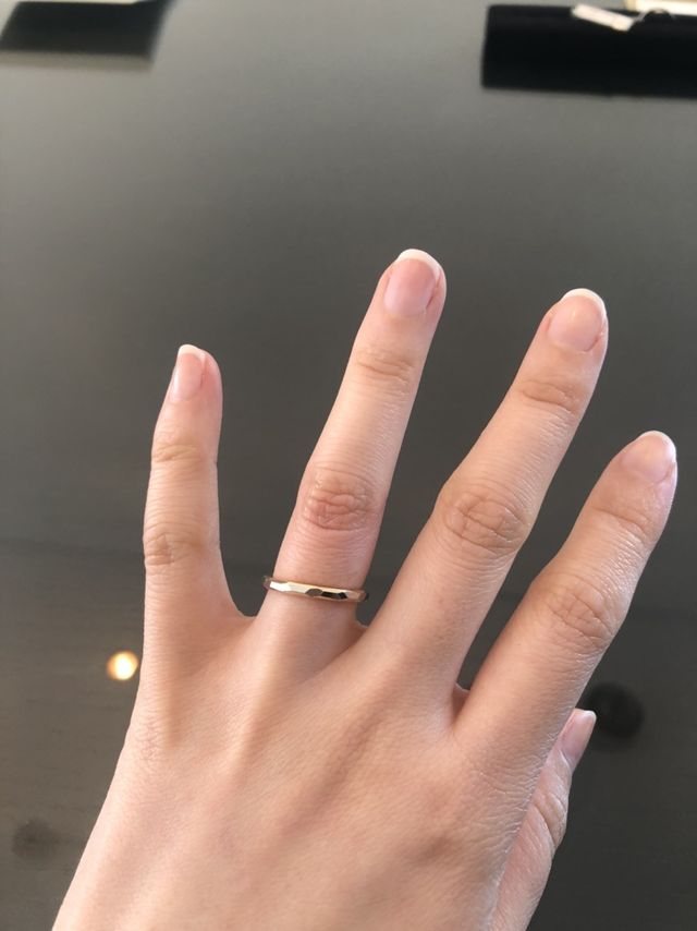 デザイン性抜群！ゴールドが上下に見え、普段のアクセにも合う！