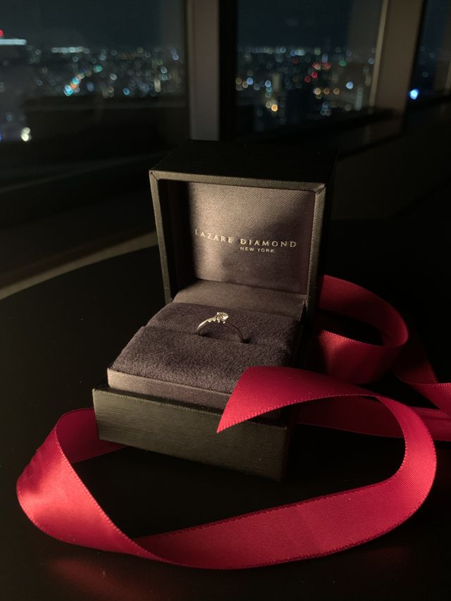 光量が少なくても七色に煌めき美しいダイヤモンドでした