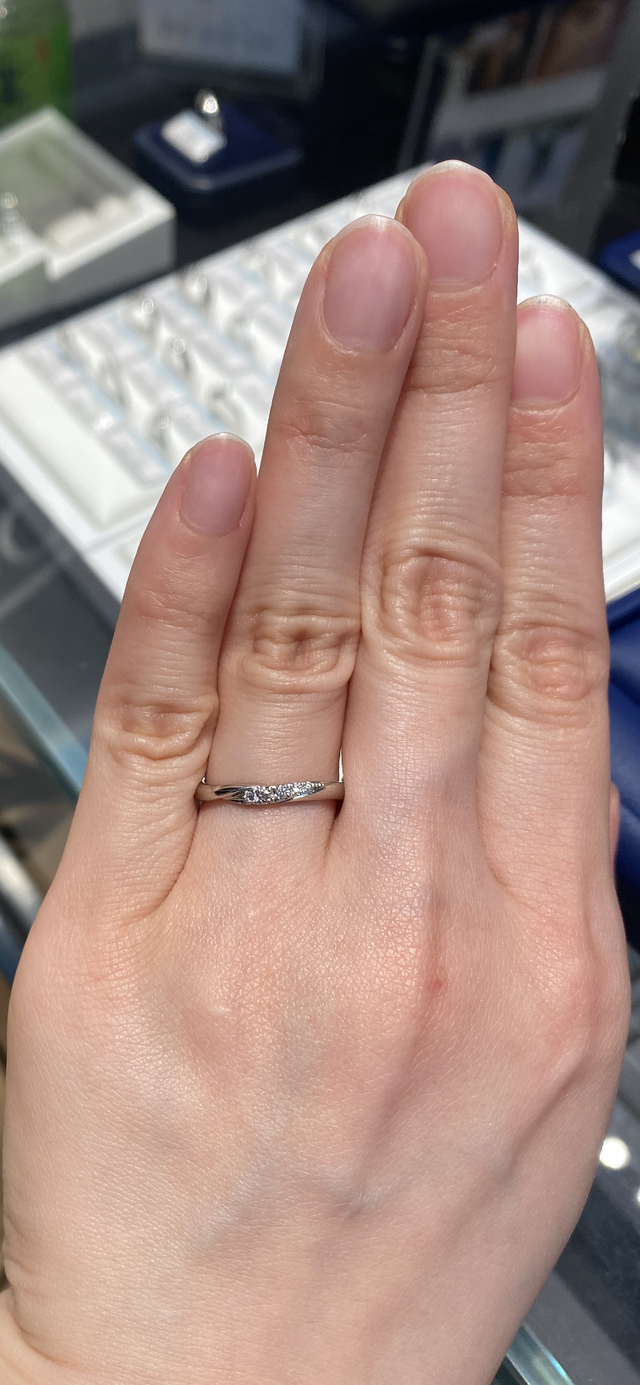 ウェーブ波の入ったデザイン