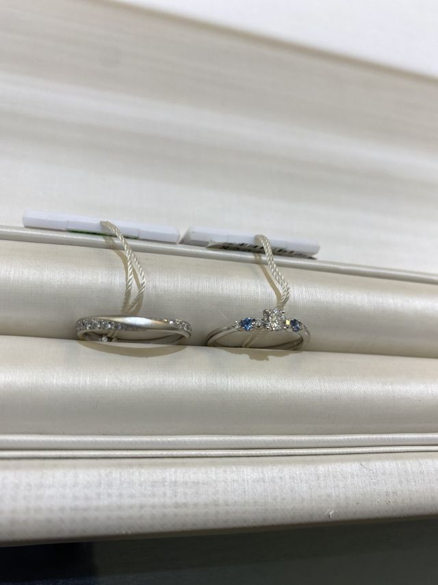 青い石が可愛いかったです