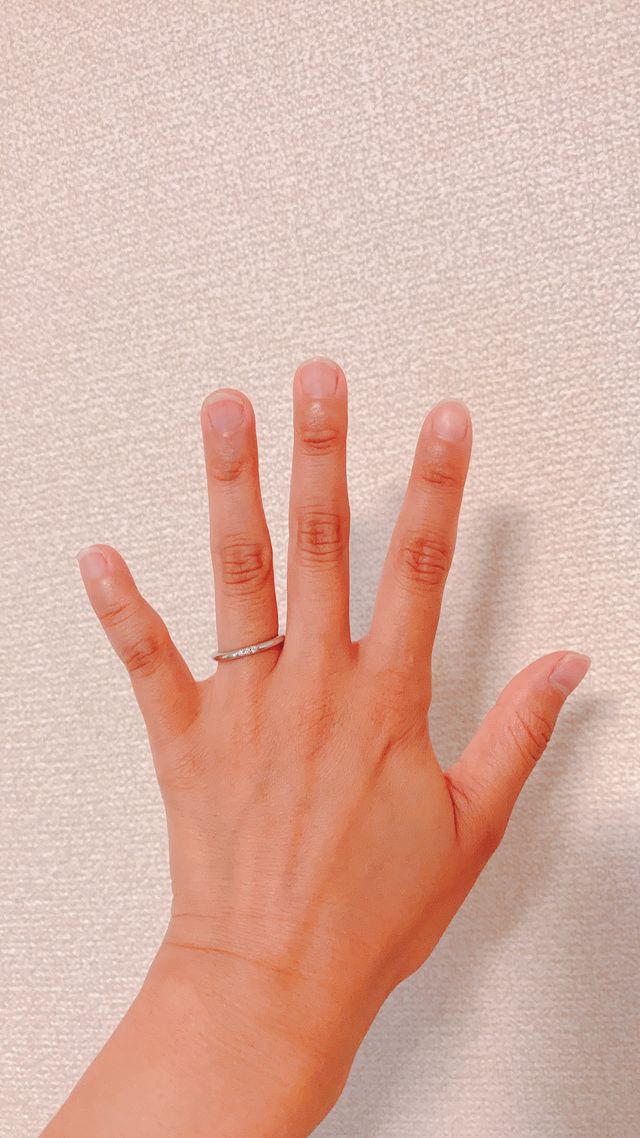 手に自信はないけど指輪をつけてる時、少し前向きになれる。