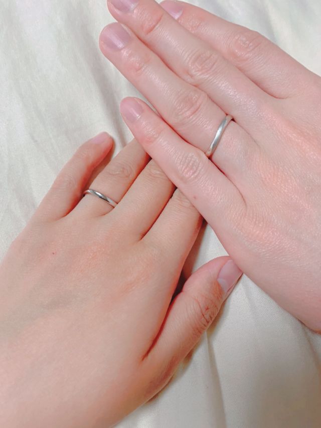 指輪の形がきれいです。