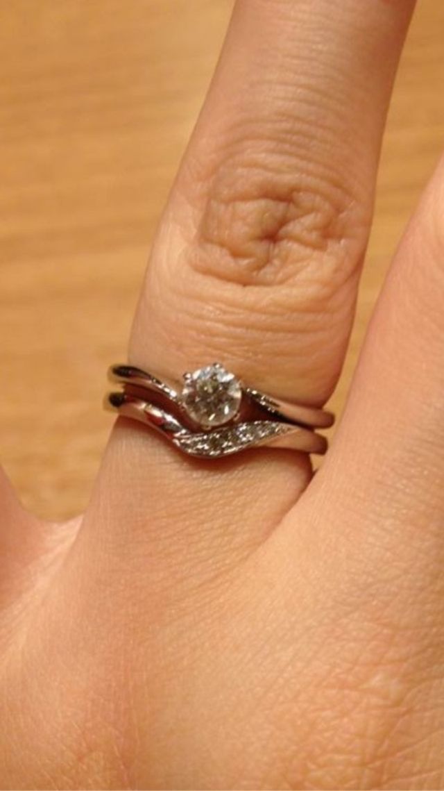 婚約指輪はブリリアンス+、結婚指輪はROCCAオーダーメイド