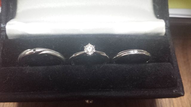結婚指輪とセットで作りました