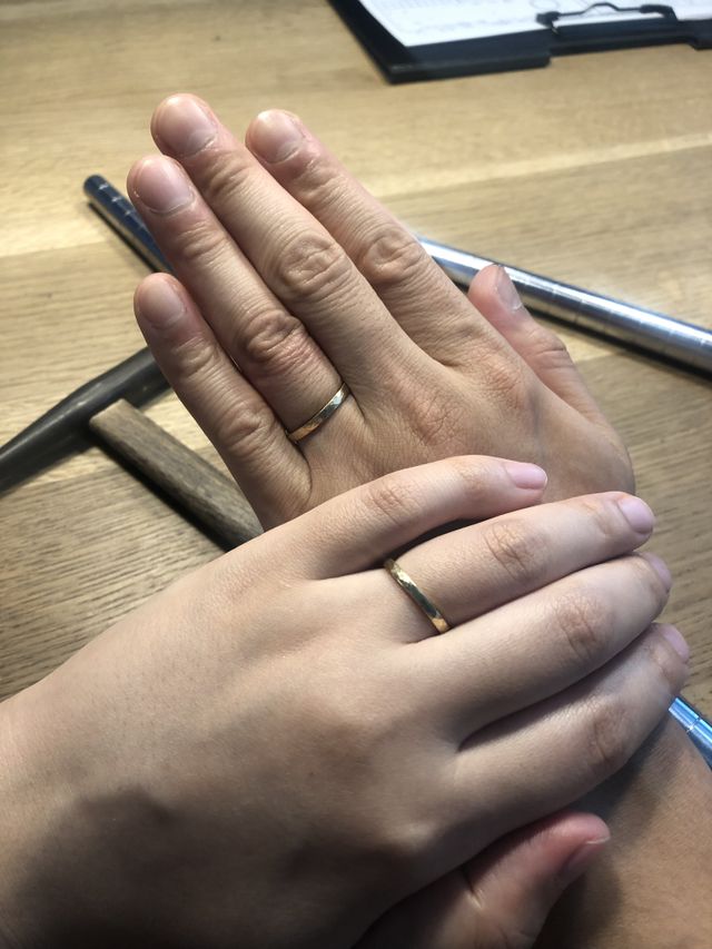 形、太さ、色も同じにしました。