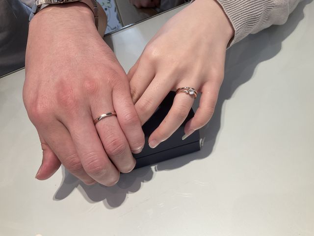 シャンパンゴールドの色が綺麗です。