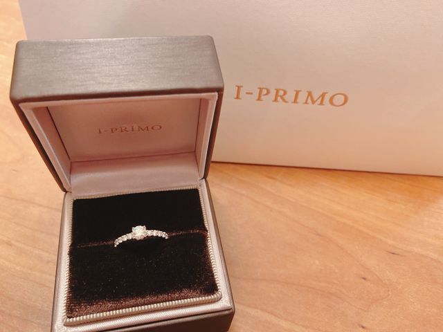 受け取り後に自宅で撮影しました！とってもキラキラしています！