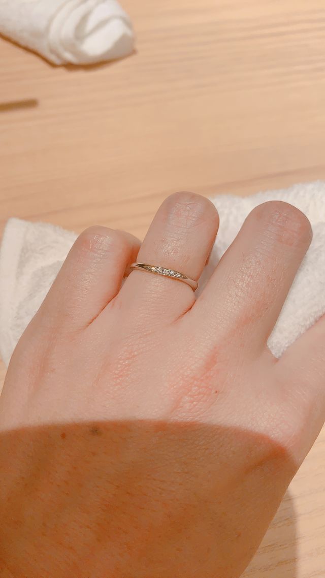 細く作られており
シンプルでオシャレなデザインです