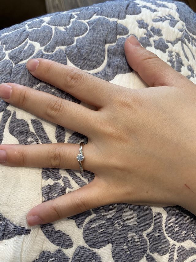 付け方次第で2通りの見え方があります。曲線もすごく綺麗です。